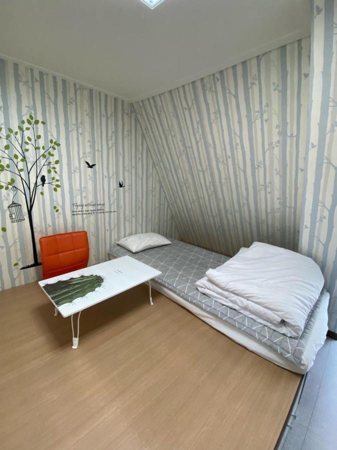 Miss Hongdae Guest House Seoul Ngoại thất bức ảnh