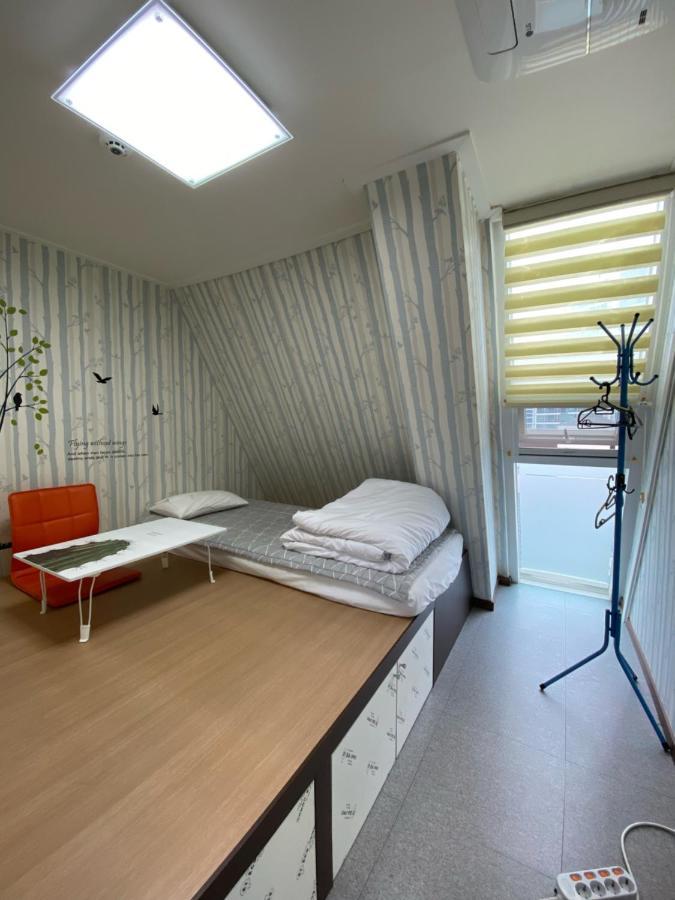 Miss Hongdae Guest House Seoul Ngoại thất bức ảnh