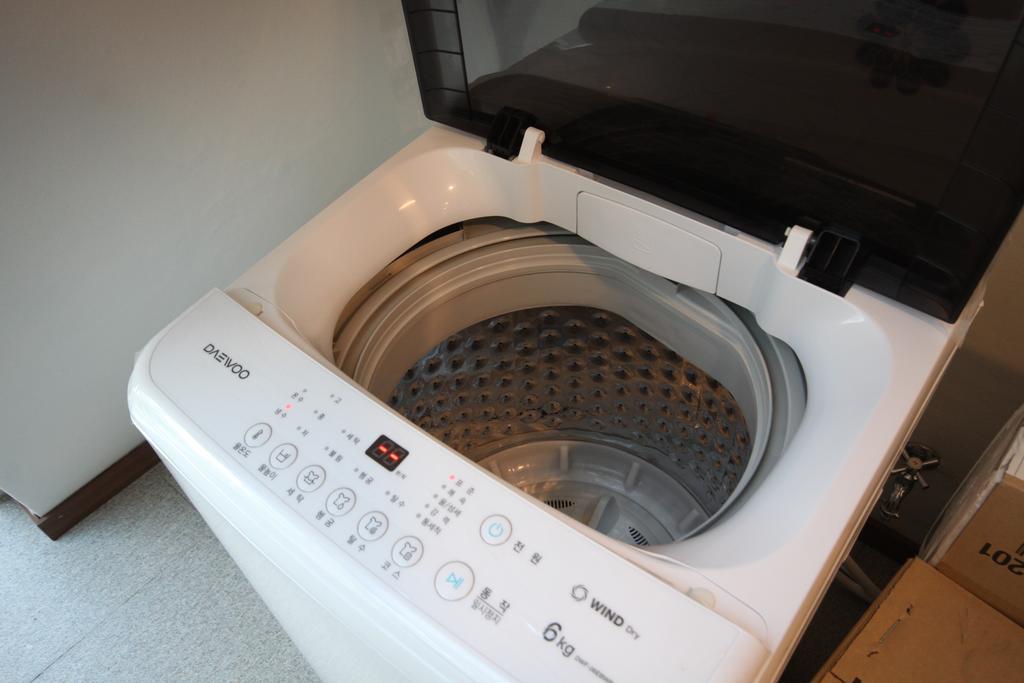 Miss Hongdae Guest House Seoul Ngoại thất bức ảnh