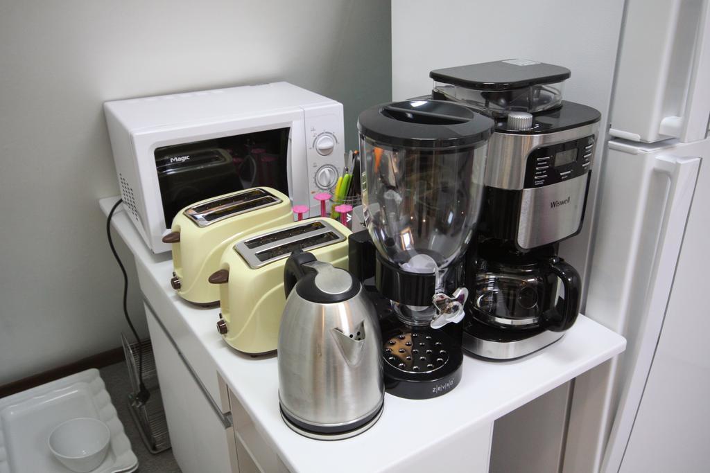 Miss Hongdae Guest House Seoul Ngoại thất bức ảnh